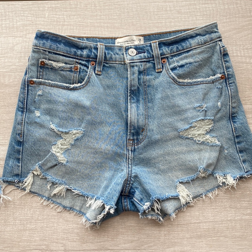 Abercrombie & Fitch High Rise Mom Shorts
